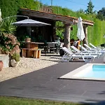 ファームステイ Casa Flor Do Campo セロリコ・デ・バスト
